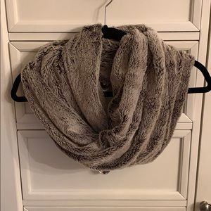 Circle scarf